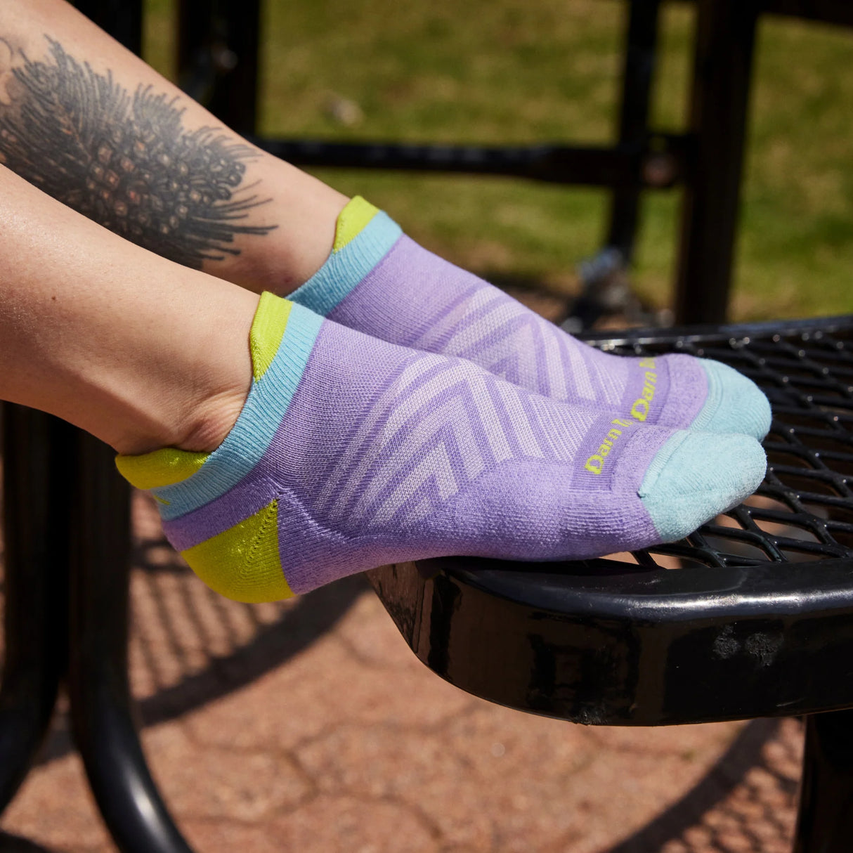 Darn Tough Women's Run No Show Tab Ultra-Lightweight Cushion Running Sock