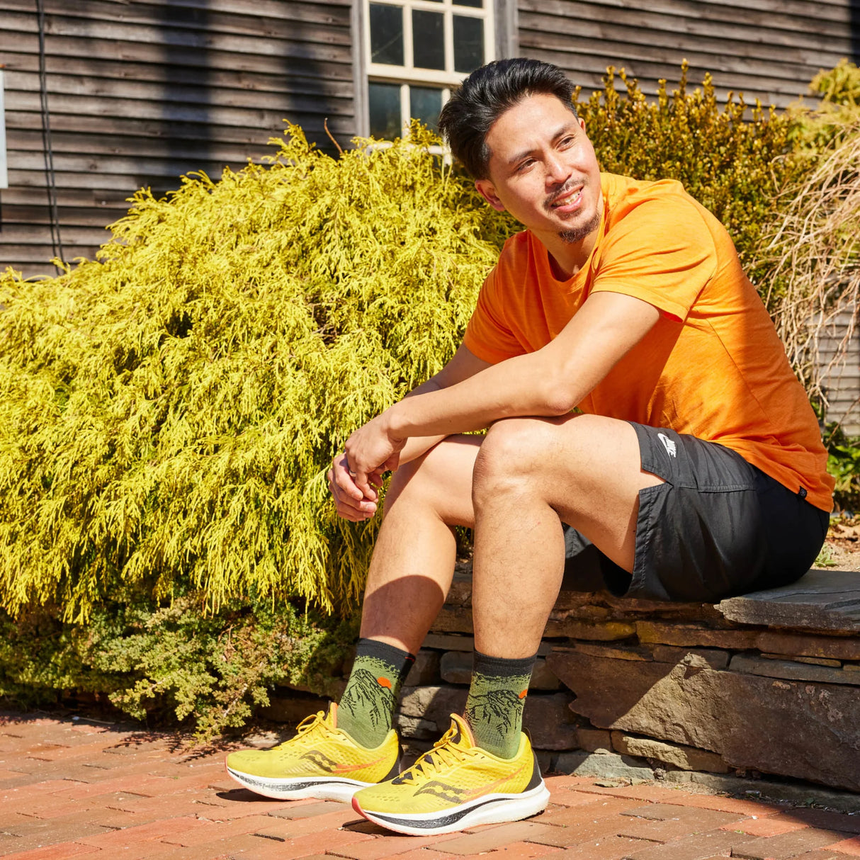 Darn Tough Men's Vert & Stride Micro Crew Ultra-Lightweight Running Socks