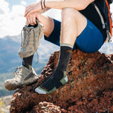 Darn Tough Men's Hiker Boot Midweight Cushion Hiking Socks