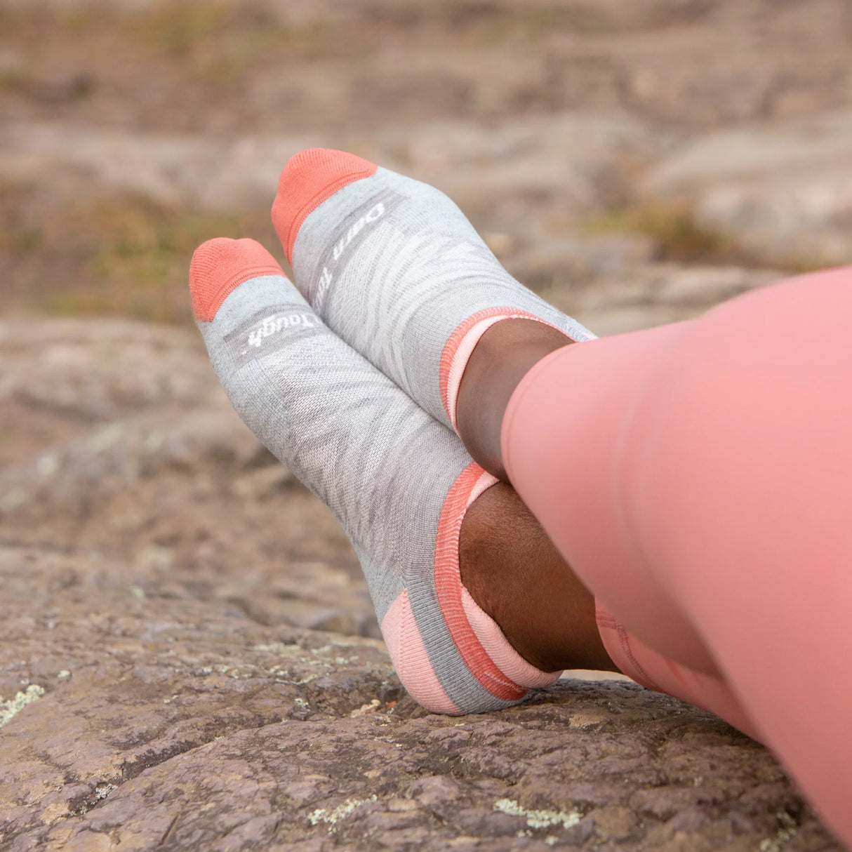 Darn Tough Women's Run No Show Tab Ultra-Lightweight Cushion Running Sock